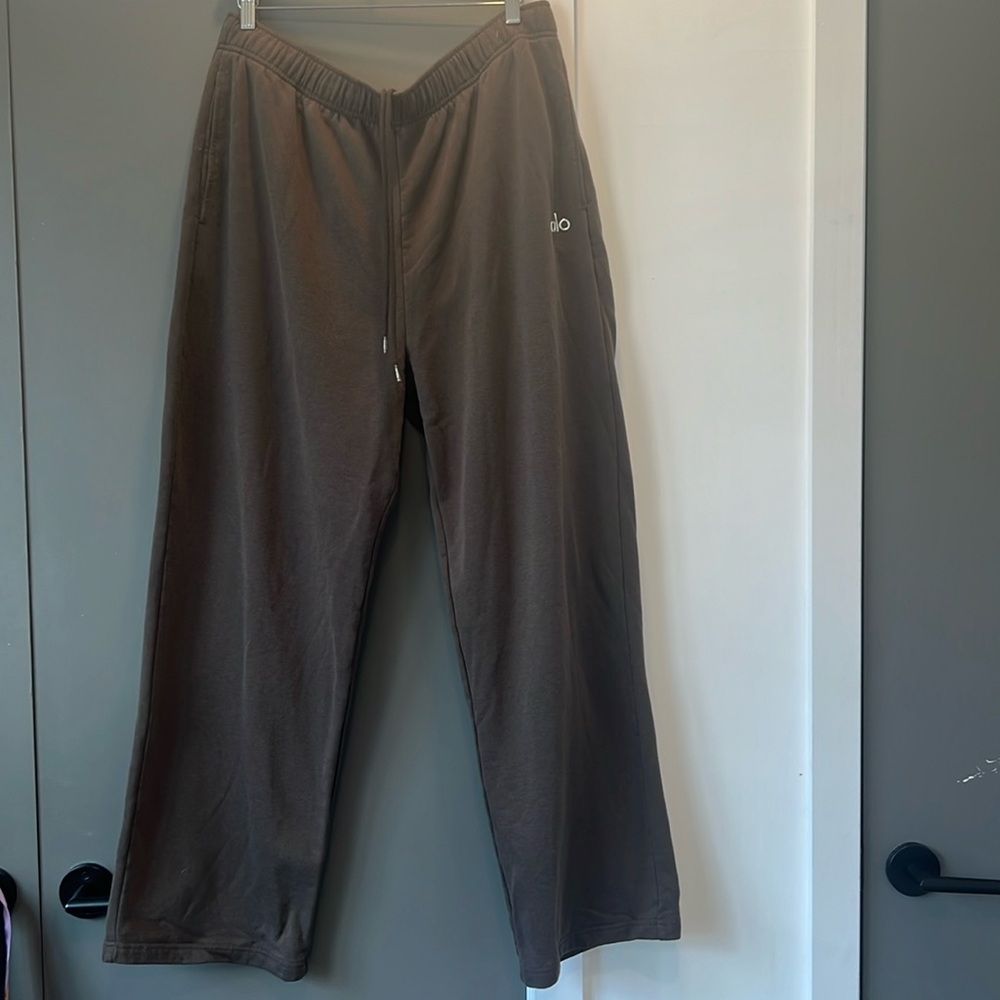 ACCOLADE STRAIGHT LEG SWEATPANT